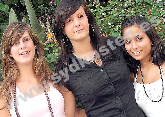 Årets svenskor på Costa del Sol 2008 – Sofia Martínez, Gordana Rakovic och Kanar Mahmud är de hittills yngsta pristagarna. De belönas för sitt arbete med att under sitt sista gymnasieår på Svenska Skolan i Fuengirola, arrangera en stor integrationsgala på Palacio de la Paz. De jobbade hårt och tror att de sått ett frö till ökat utbyte mellan ungdomar av olika nationaliteter i kommunen.